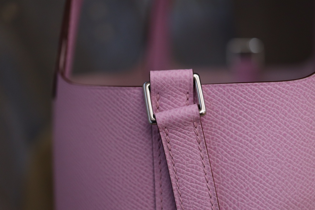 에르메스 피코탄18 레더 트레사쥬 모브실베스트레 앱송